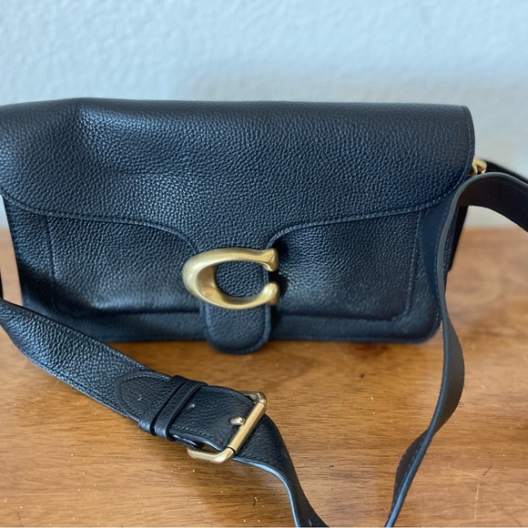 Coach - Picture 2 of 4